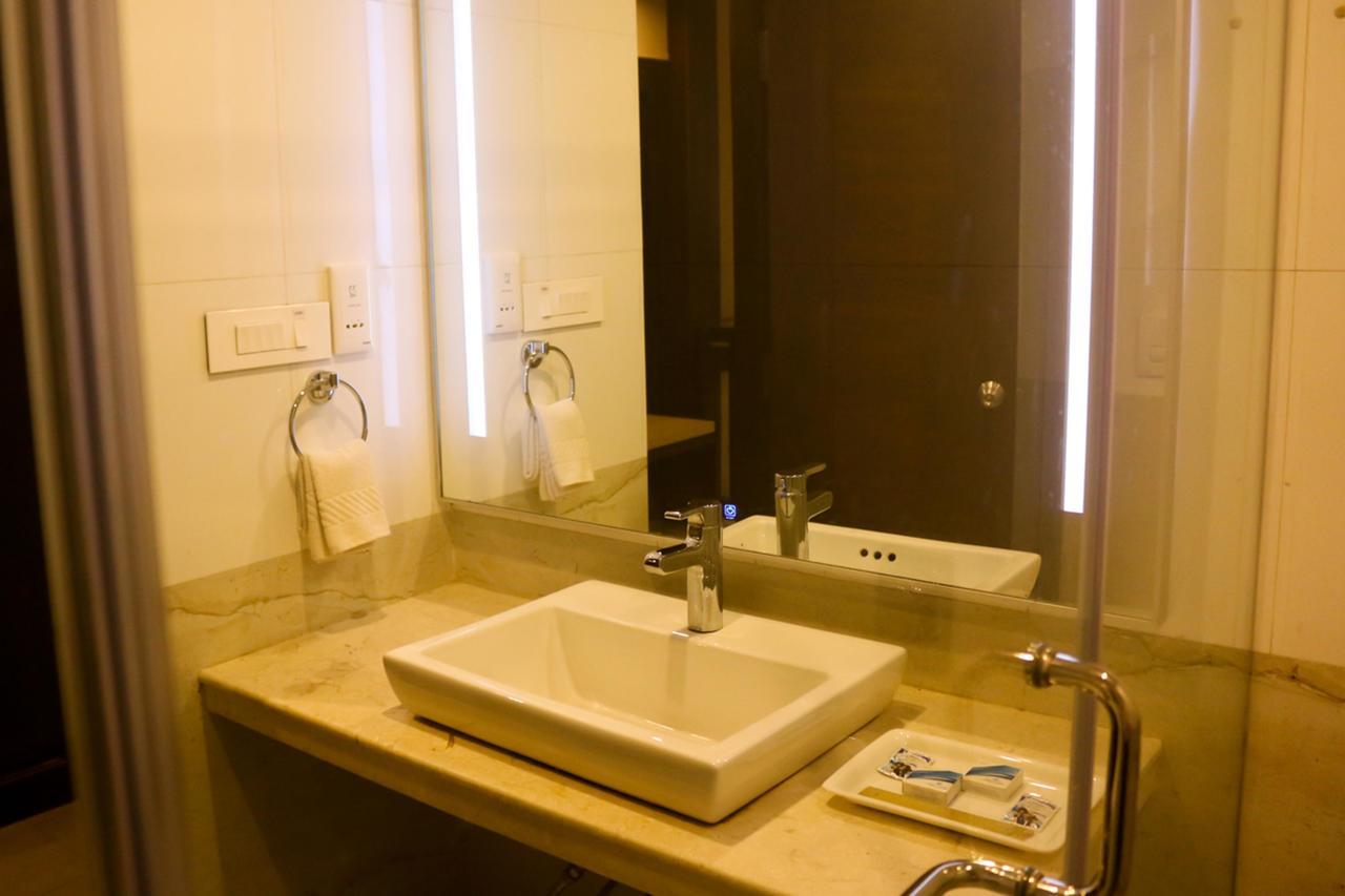 Oyo 3345 Shubham Beach Hotel Puri Exterior foto